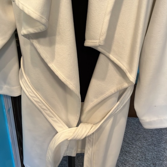 Coat - Picture 3 of 8